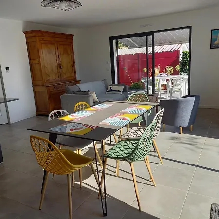 בית נופש L'oeillet Des Dunes סן-פאלה-סור-מר